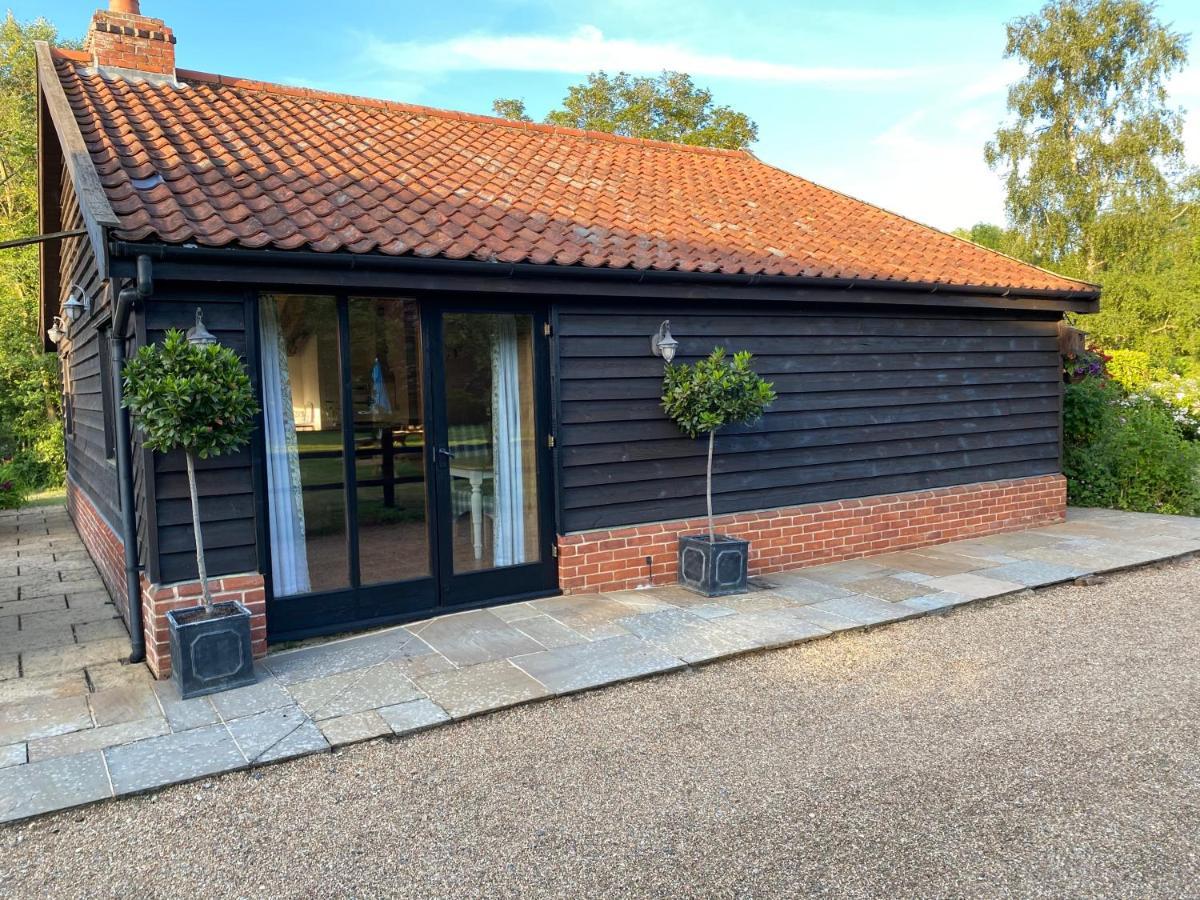 Brundish Suffolk Barn 2 Bed Idyllic 6 Acres Villa Wilby  Exterior photo